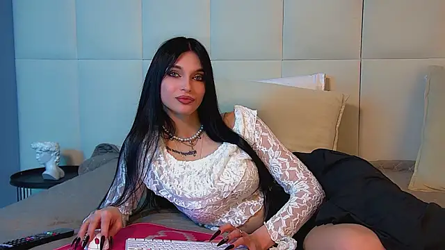 BeverlyMost online show from May 26, 6:40 pm