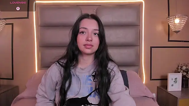 CAYLINCOLLINS online show from February 24, 3:05 am