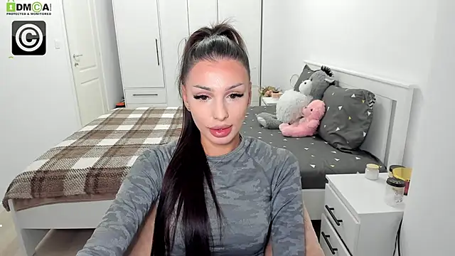 HelenShawn online show from November 25, 10:10 pm