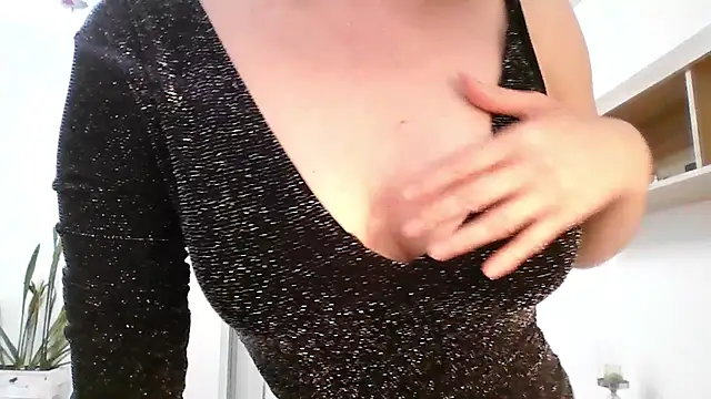 Victoria Glam online show from April 18, 6:21 pm