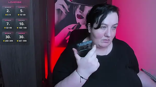 QueenOfHaze online show from June 10, 9:02 pm