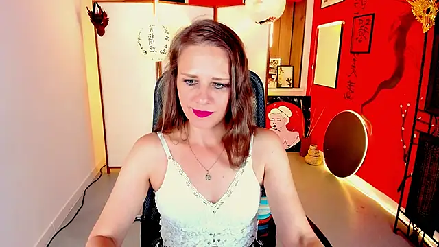 EmiliaBedy online show from June 3, 9:32 am