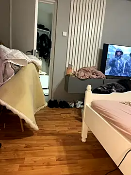 bunnythetailor online show from October 9, 9:19 pm