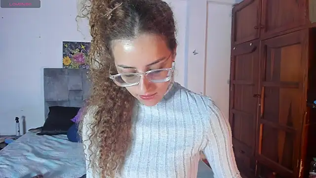 Snapshot of Isangel_ chatting on September 17, 4:54 am Isangel online show from September 17, 4:54 am