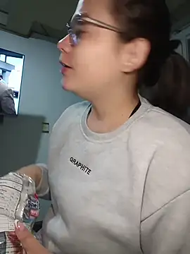 Vale Saenzz online show from October 20, 12:13 am