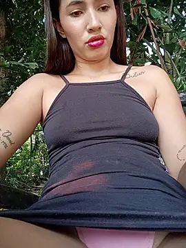 -Nicol online show from April 4, 8:07 pm