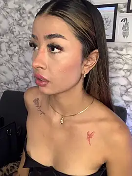 Miss karol online show from April 7, 8:22 pm