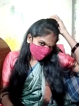 Snapshot of Tamil_roja17 chatting on October 14, 5:43 am Tamil roja17 online show from October 14, 5:43 am