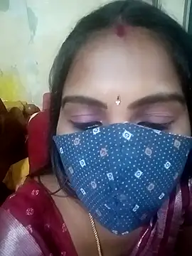 Snapshot of Tamil_roja17 chatting on September 12, 7:07 am Tamil roja17 online show from September 12, 7:07 am