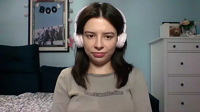 LariceSexy online show from October 8, 6:45 pm