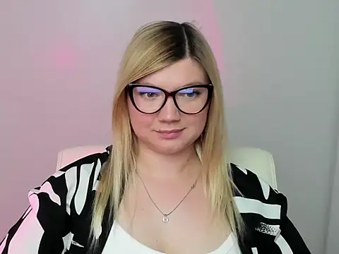 Lola moree online show from September 21, 11:31 am