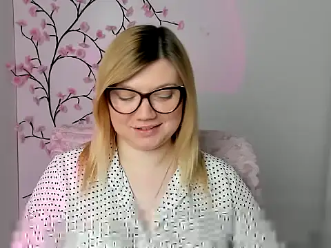 Lola moree online show from April 10, 11:38 am