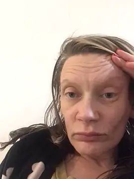 MissAmber21 online show from March 29, 8:57 am