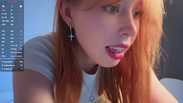 Snapshot of DarylBody chatting on October 10, 5:07 pm DarylBody online show from October 10, 5:07 pm