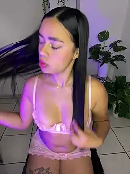 meli ortiz  online show from February 11, 2:29 pm