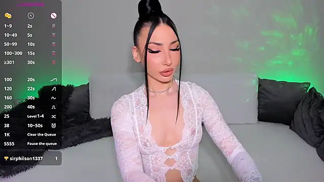 VickyBooXXX online show from March 17, 1:09 am