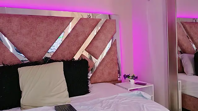 AliDiaz  online show from April 9, 7:19 pm