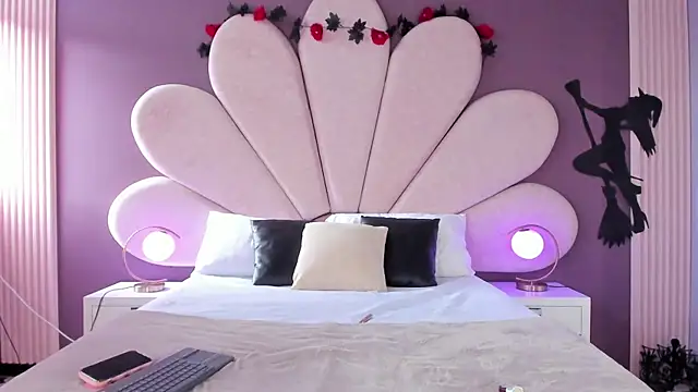 AliDiaz  online show from October 29, 7:49 pm