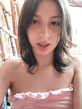 Maiden-Hot online show from November 3, 7:29 pm