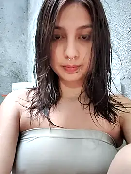 Maiden-Hot online show from April 14, 10:10 pm