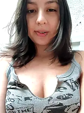 Maiden-Hot online show from March 15, 7:49 pm