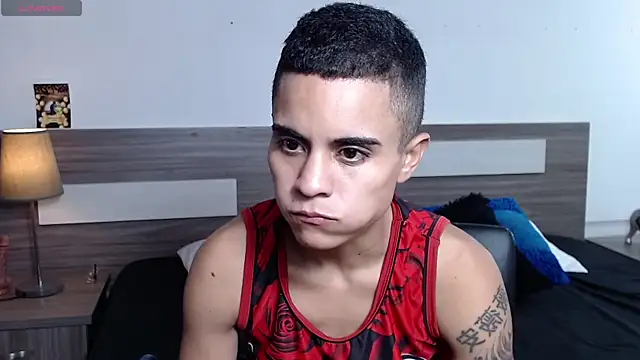 Liiamthompson online show from November 16, 8:53 pm