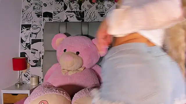 LucyRosse online show from March 30, 11:43 am