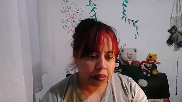 alexandraluv online show from November 6, 12:05 am