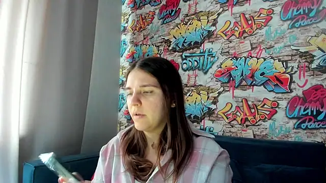 Jenny Jimmy online show from July 13, 9:43 am