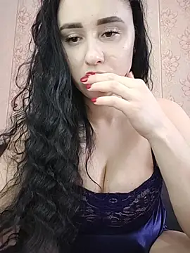 AddieAdams online show from April 15, 8:59 am