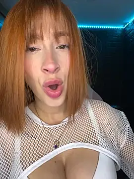 chloe rockss  online show from September 29, 10:04 pm