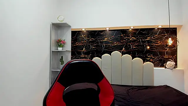 Annyrosee online show from March 2, 7:42 pm