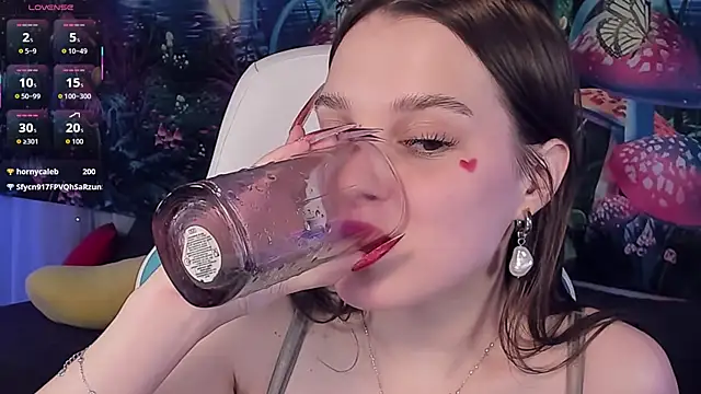 kaisajenner online show from October 14, 12:46 am