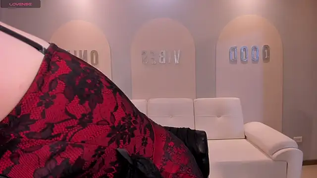 BeccaBaxter online show from September 16, 7:55 pm