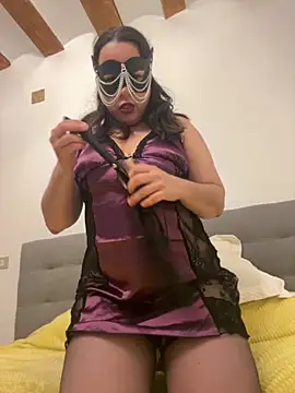 laarti online show from November 6, 3:29 pm