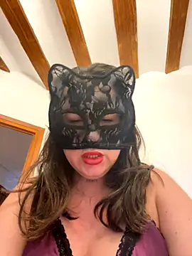 laarti online show from November 24, 2:52 pm