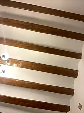 laarti online show from November 28, 4:43 pm