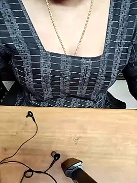 Tamil Radha online show from November 16, 1:07 am