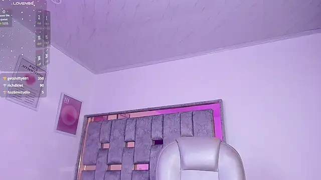 Alexa candy18 online show from April 1, 12:33 am