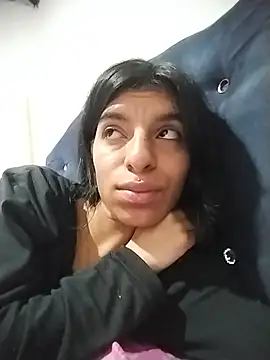 Ariell Kieran online show from June 12, 1:24 am