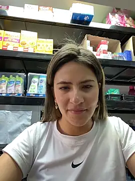 Andrea18 blonde online show from June 2, 9:27 pm