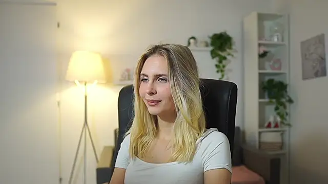 catecrago  online show from November 6, 9:04 am