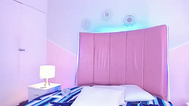 Liiam smith  online show from September 27, 4:36 pm