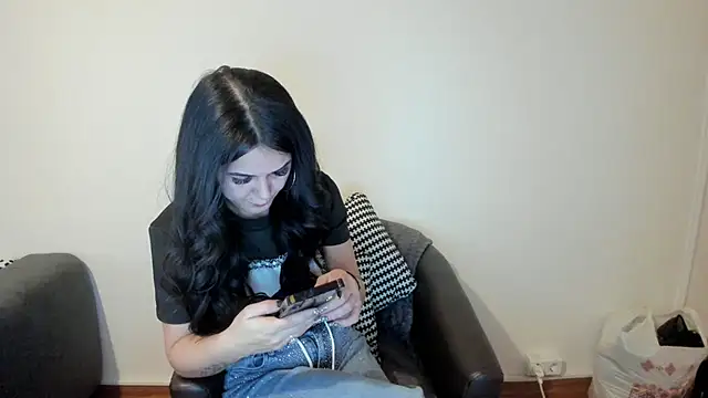 NicoleKatee online show from February 3, 1:49 pm