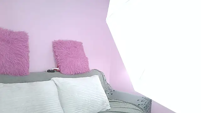 Hiyakasudere online show from December 18, 12:32 pm