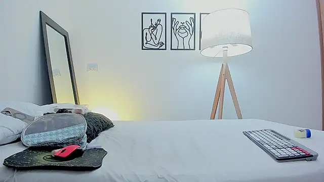 andrea cherryy online show from February 3, 11:48 am