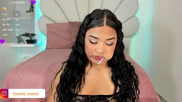 Danielaangelina online show from January 7, 7:12 am