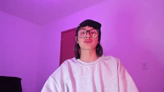 ggor4w33 online show from October 20, 6:16 am