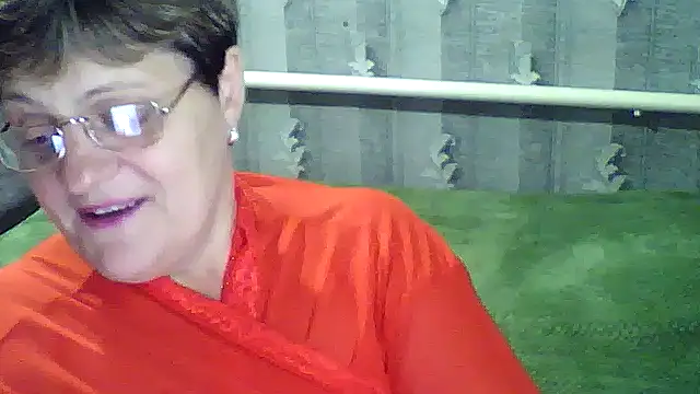 ElzaJewel online show from September 12, 8:05 pm