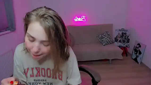 YourMegan online show from September 18, 6:06 pm